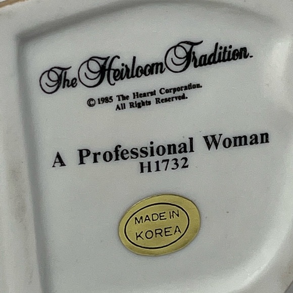 Professional Woman 1985 Heirloom Tradition Children of C.H. 1921 Figurine‎ H1732 - Picture 6 of 8